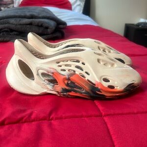 Men’s Foam Runner Shoes